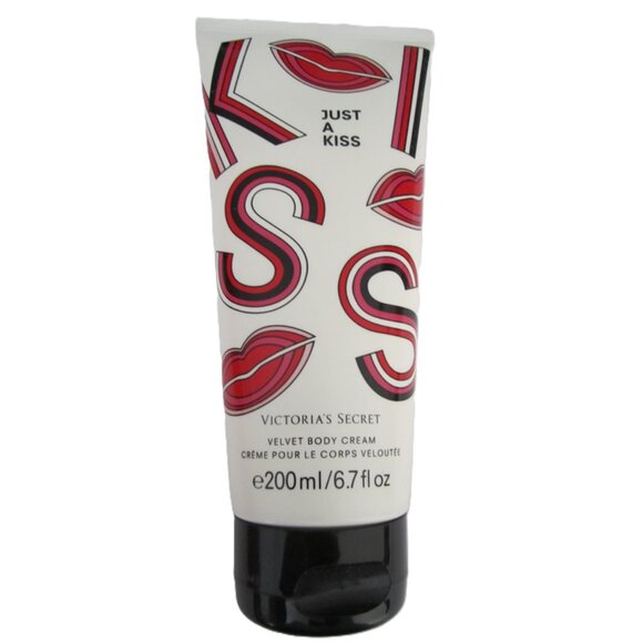 Cosmetic Bag Gift Set Mouth & Victoria's Secret Just A Kiss NEW - Picture 3 of 6